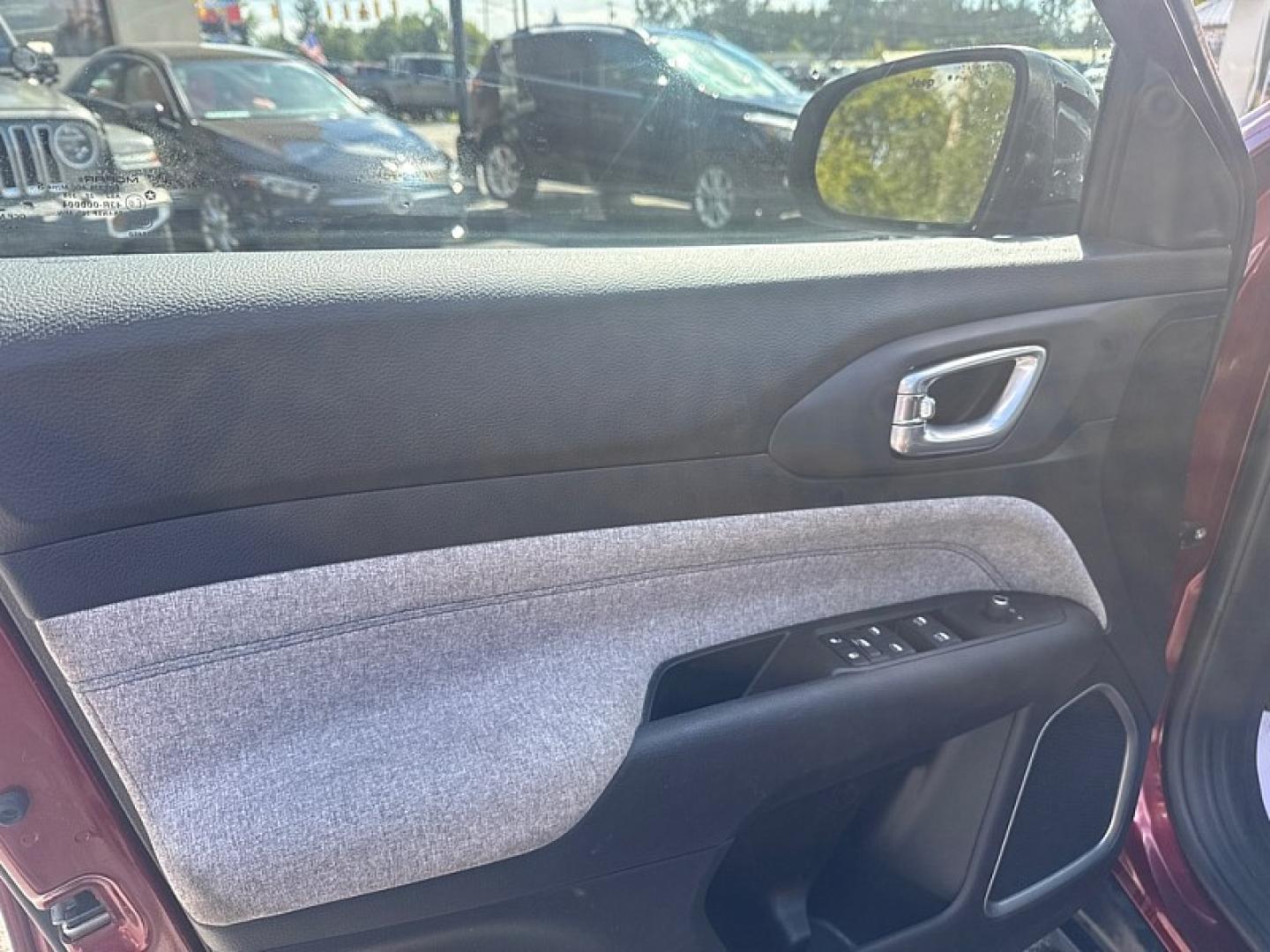 2022 MAROON /BLACK Jeep Compass Latitude 4WD (3C4NJDBB3NT) with an 2.4L L4 DOHC 16V engine, Automatic 9-Spd transmission, located at 3304 Woodville Road, Northwood, OH, 43619, (419) 210-8019, 41.612694, -83.480743- Photo#8