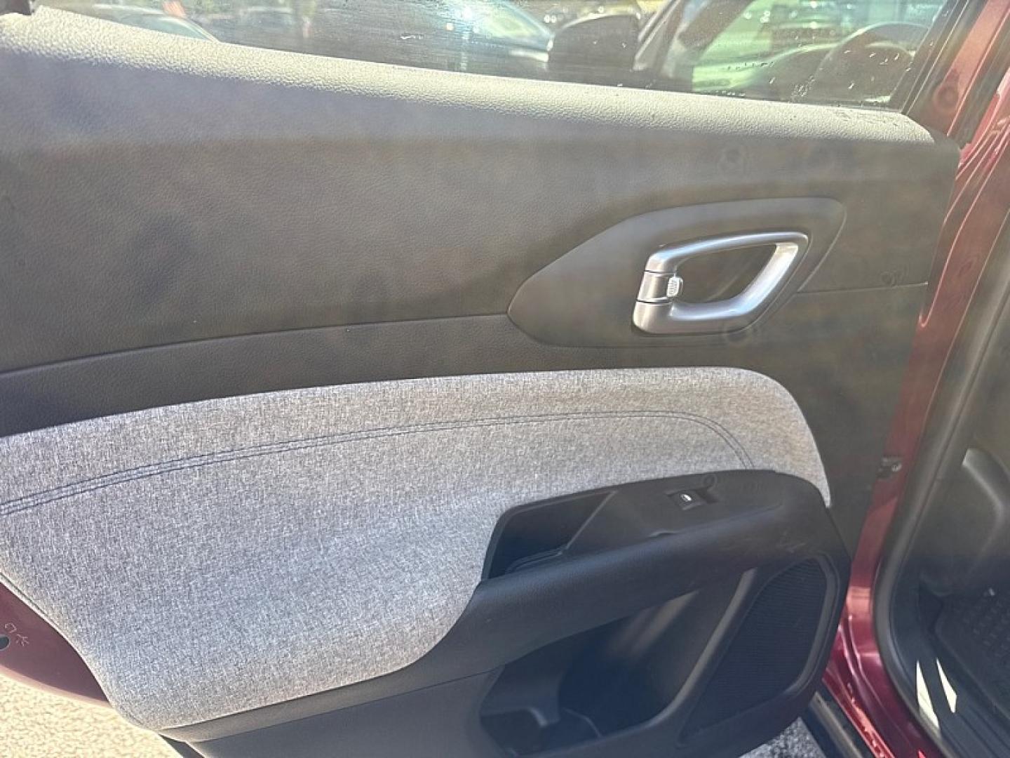 2022 MAROON /BLACK Jeep Compass Latitude 4WD (3C4NJDBB3NT) with an 2.4L L4 DOHC 16V engine, Automatic 9-Spd transmission, located at 3304 Woodville Road, Northwood, OH, 43619, (419) 210-8019, 41.612694, -83.480743- Photo#10
