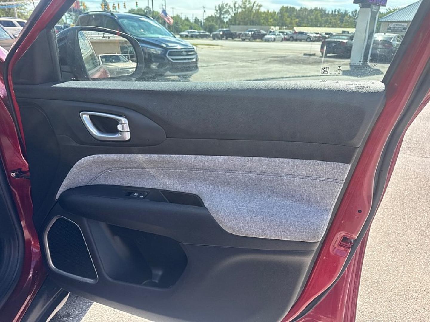 2022 MAROON /BLACK Jeep Compass Latitude 4WD (3C4NJDBB3NT) with an 2.4L L4 DOHC 16V engine, Automatic 9-Spd transmission, located at 3304 Woodville Road, Northwood, OH, 43619, (419) 210-8019, 41.612694, -83.480743- Photo#14