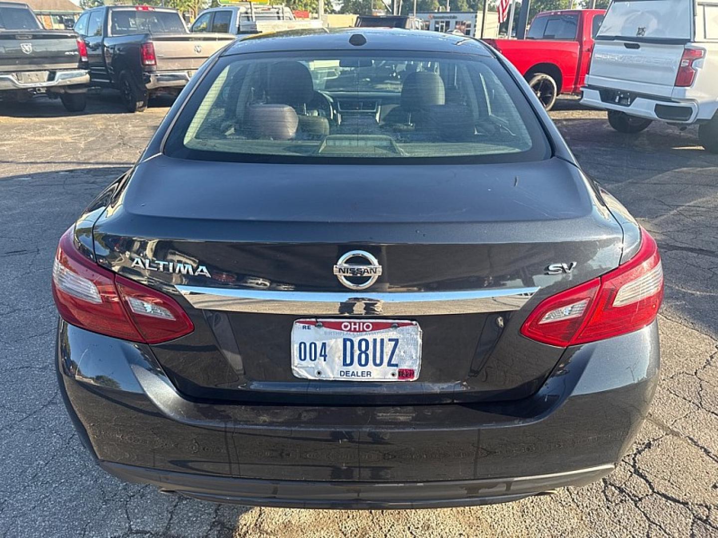 2018 BLUE /BLACK Nissan Altima 2.5 (1N4AL3AP6JC) with an 2.5L L4 DOHC 16V engine, CVT transmission, located at 3304 Woodville Road, Northwood, OH, 43619, (419) 210-8019, 41.612694, -83.480743- Photo#3