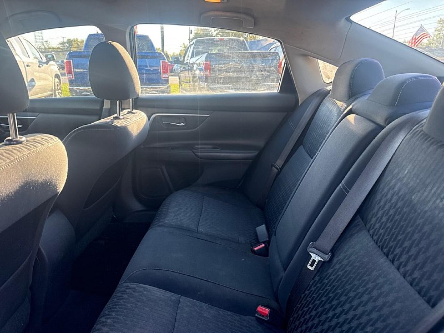 2018 BLUE /BLACK Nissan Altima 2.5 (1N4AL3AP6JC) with an 2.5L L4 DOHC 16V engine, CVT transmission, located at 3304 Woodville Road, Northwood, OH, 43619, (419) 210-8019, 41.612694, -83.480743- Photo#11