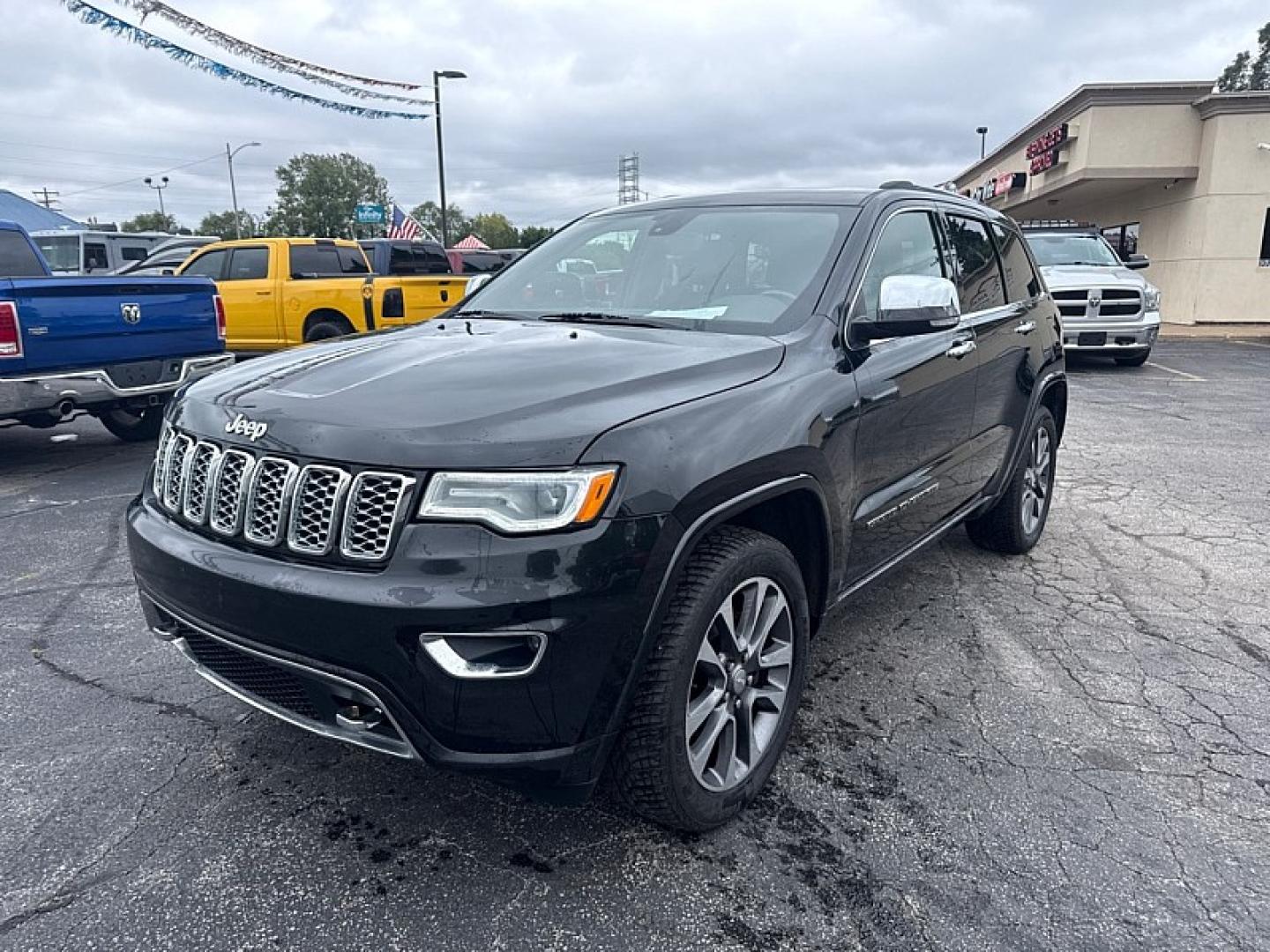 2018 BLACK /BLACK Jeep Grand Cherokee Overland 4WD (1C4RJFCG8JC) with an 3.6L V6 DOHC 24V engine, 8A transmission, located at 3304 Woodville Road, Northwood, OH, 43619, (419) 210-8019, 41.612694, -83.480743 - Your #1 Destination for Auto Loans and mdash;No Matter Your Credit!At our dealership, we believe everyone deserves the opportunity to drive their dream car and mdash;whether you have good credit, bad credit, or no credit at all. With a wide selection of hundreds of cars, trucks, and SUVs, you'll fin- Photo#0