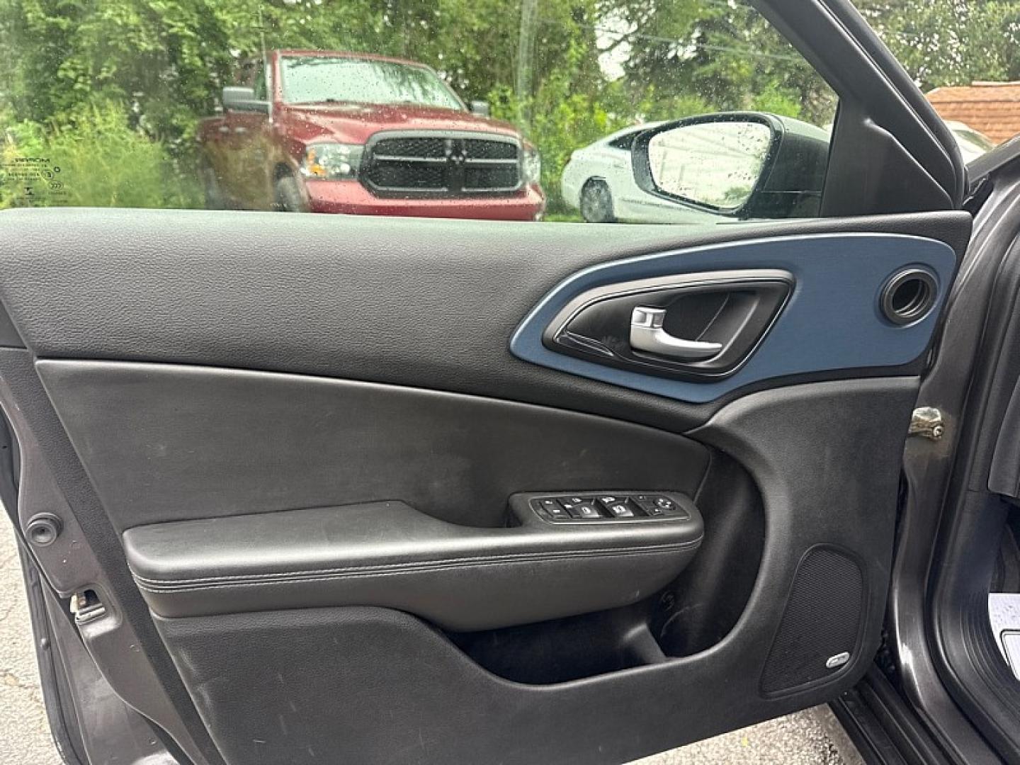 2015 GRAY /BLACK Chrysler 200 S (1C3CCCBG0FN) with an 3.6L V6 DOHC 24V FFV engine, 9A transmission, located at 3304 Woodville Road, Northwood, OH, 43619, (419) 210-8019, 41.612694, -83.480743- Photo#8