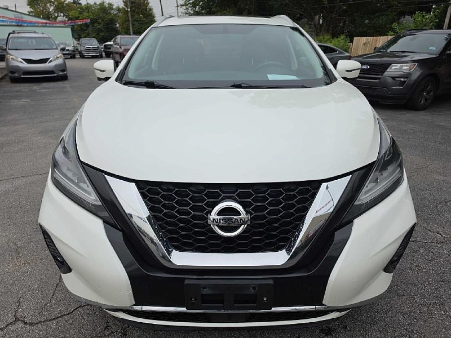 2019 WHITE /BLACK Nissan Murano Platinum AWD (5N1AZ2MS8KN) with an 3.5L V6 DOHC 24V engine, CVT transmission, located at 3304 Woodville Road, Northwood, OH, 43619, (419) 210-8019, 41.612694, -83.480743- Photo#7