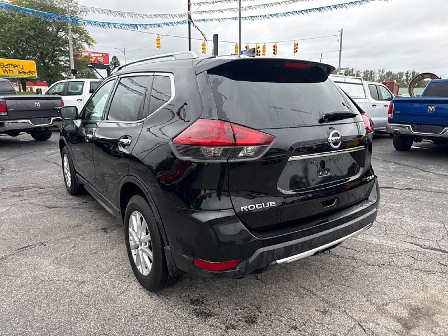 2020 BLACK /BLACK Nissan Rogue S AWD (5N1AT2MV2LC) with an 2.5L L4 DOHC 16V engine, CVT transmission, located at 3304 Woodville Road, Northwood, OH, 43619, (419) 210-8019, 41.612694, -83.480743- Photo#2