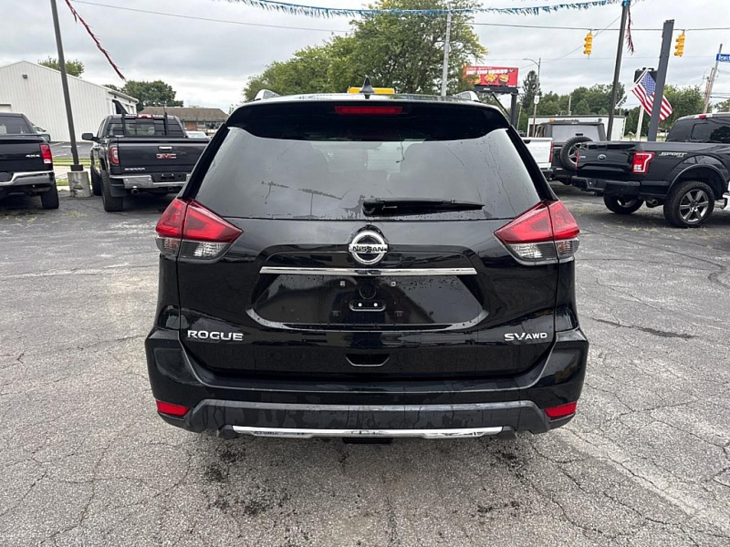 2020 BLACK /BLACK Nissan Rogue S AWD (5N1AT2MV2LC) with an 2.5L L4 DOHC 16V engine, CVT transmission, located at 3304 Woodville Road, Northwood, OH, 43619, (419) 210-8019, 41.612694, -83.480743- Photo#3