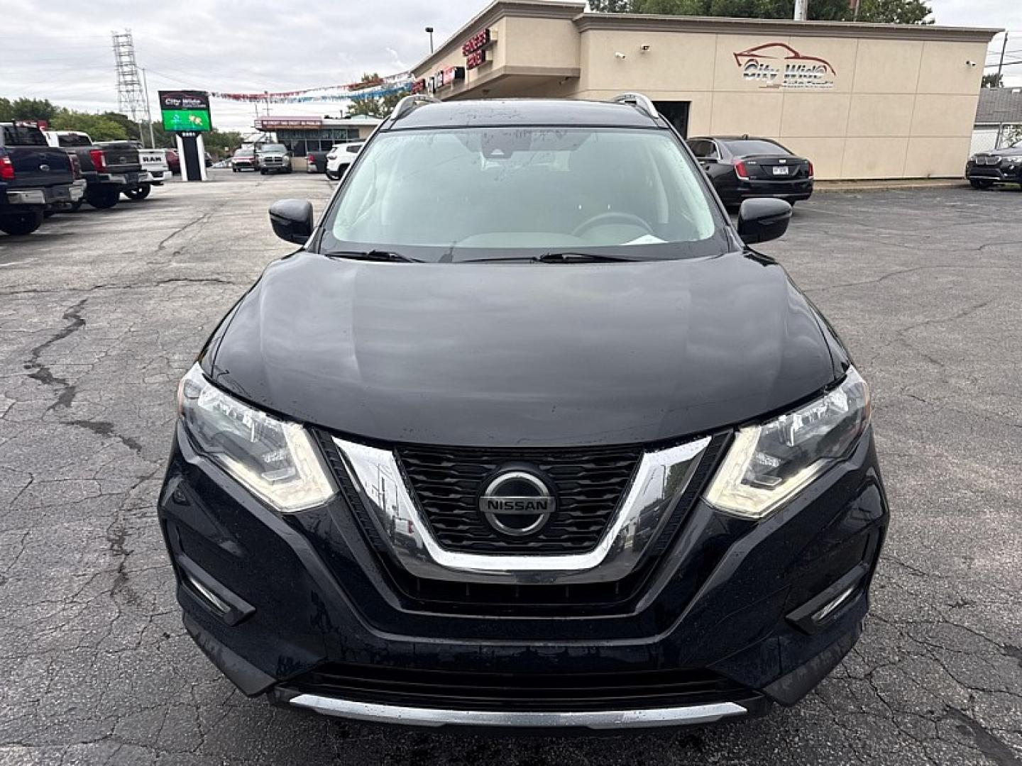 2020 BLACK /BLACK Nissan Rogue S AWD (5N1AT2MV2LC) with an 2.5L L4 DOHC 16V engine, CVT transmission, located at 3304 Woodville Road, Northwood, OH, 43619, (419) 210-8019, 41.612694, -83.480743- Photo#7
