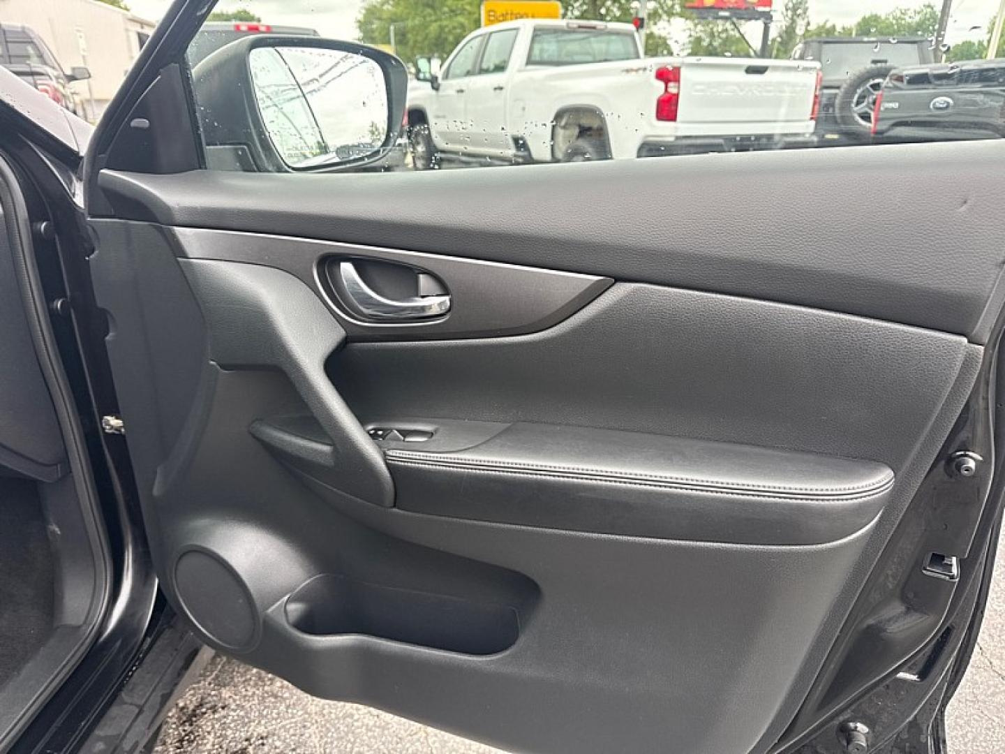 2020 BLACK /BLACK Nissan Rogue S AWD (5N1AT2MV2LC) with an 2.5L L4 DOHC 16V engine, CVT transmission, located at 3304 Woodville Road, Northwood, OH, 43619, (419) 210-8019, 41.612694, -83.480743- Photo#16