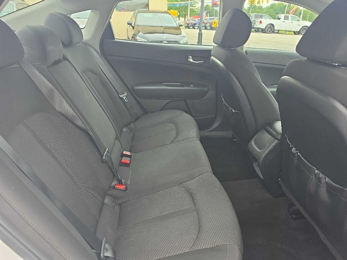 2018 WHITE /BLACK Kia Optima LX (5XXGT4L32JG) with an 2.4L L4 DOHC 16V engine, 6A transmission, located at 3304 Woodville Road, Northwood, OH, 43619, (419) 210-8019, 41.612694, -83.480743 - Your #1 Destination for Auto Loans and mdash;No Matter Your Credit!At our dealership, we believe everyone deserves the opportunity to drive their dream car and mdash;whether you have good credit, bad credit, or no credit at all. With a wide selection of hundreds of cars, trucks, and SUVs, you'll fin- Photo#14