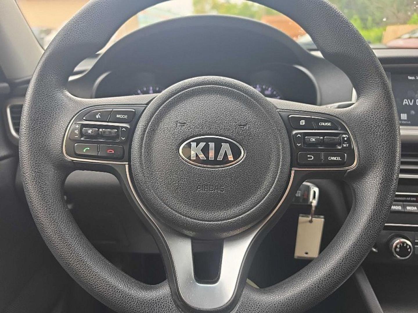 2018 WHITE /BLACK Kia Optima LX (5XXGT4L32JG) with an 2.4L L4 DOHC 16V engine, 6A transmission, located at 3304 Woodville Road, Northwood, OH, 43619, (419) 210-8019, 41.612694, -83.480743 - Your #1 Destination for Auto Loans and mdash;No Matter Your Credit!At our dealership, we believe everyone deserves the opportunity to drive their dream car and mdash;whether you have good credit, bad credit, or no credit at all. With a wide selection of hundreds of cars, trucks, and SUVs, you'll fin- Photo#19
