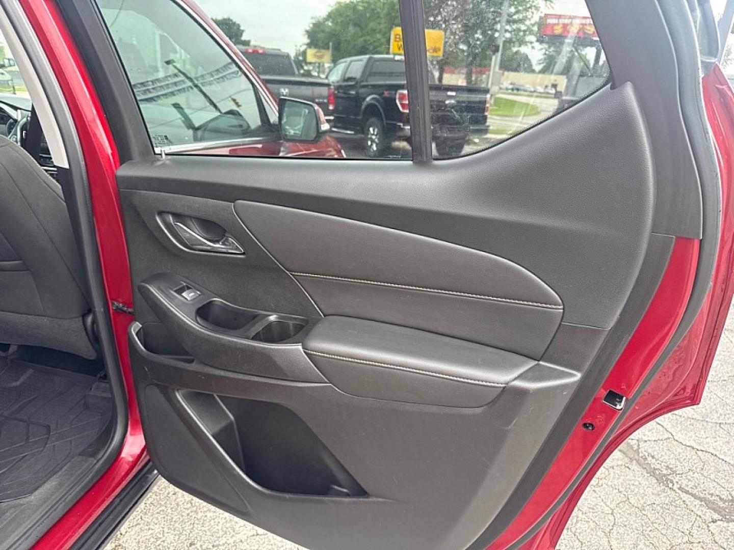 2019 RED /BLACK Chevrolet Traverse LT Cloth AWD (1GNEVGKW4KJ) with an 3.6L V6 DOHC 24V engine, 9A transmission, located at 3304 Woodville Road, Northwood, OH, 43619, (419) 210-8019, 41.612694, -83.480743 - Your #1 Destination for Auto Loans and mdash;No Matter Your Credit!At our dealership, we believe everyone deserves the opportunity to drive their dream car and mdash;whether you have good credit, bad credit, or no credit at all. With a wide selection of hundreds of cars, trucks, and SUVs, you'll fin- Photo#12