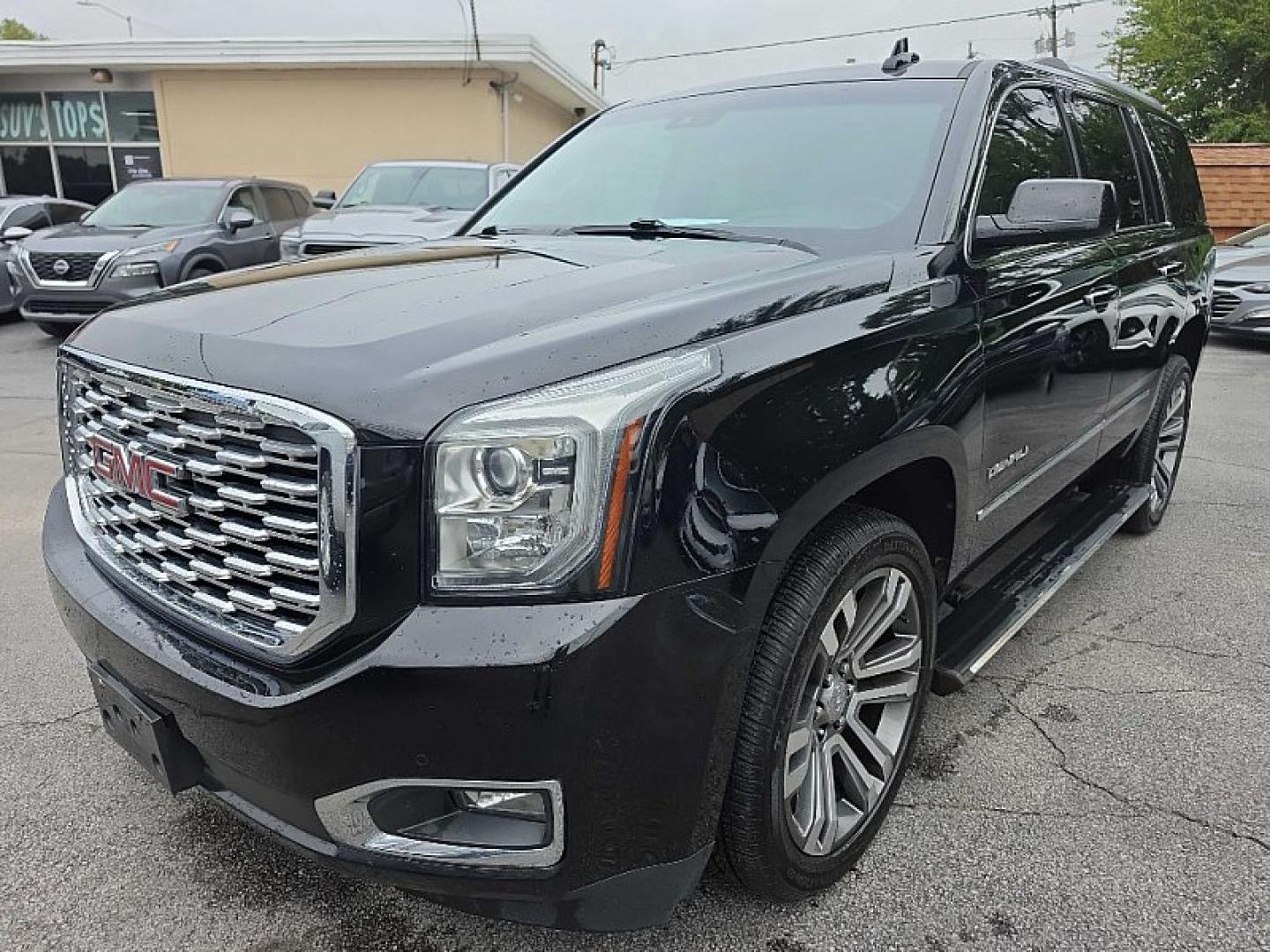 2018 BLACK /BLACK GMC Yukon Denali 4WD (1GKS2CKJ9JR) with an 6.2L V8 OHV 16V engine, 10A transmission, located at 3304 Woodville Road, Northwood, OH, 43619, (419) 210-8019, 41.612694, -83.480743- Photo#0