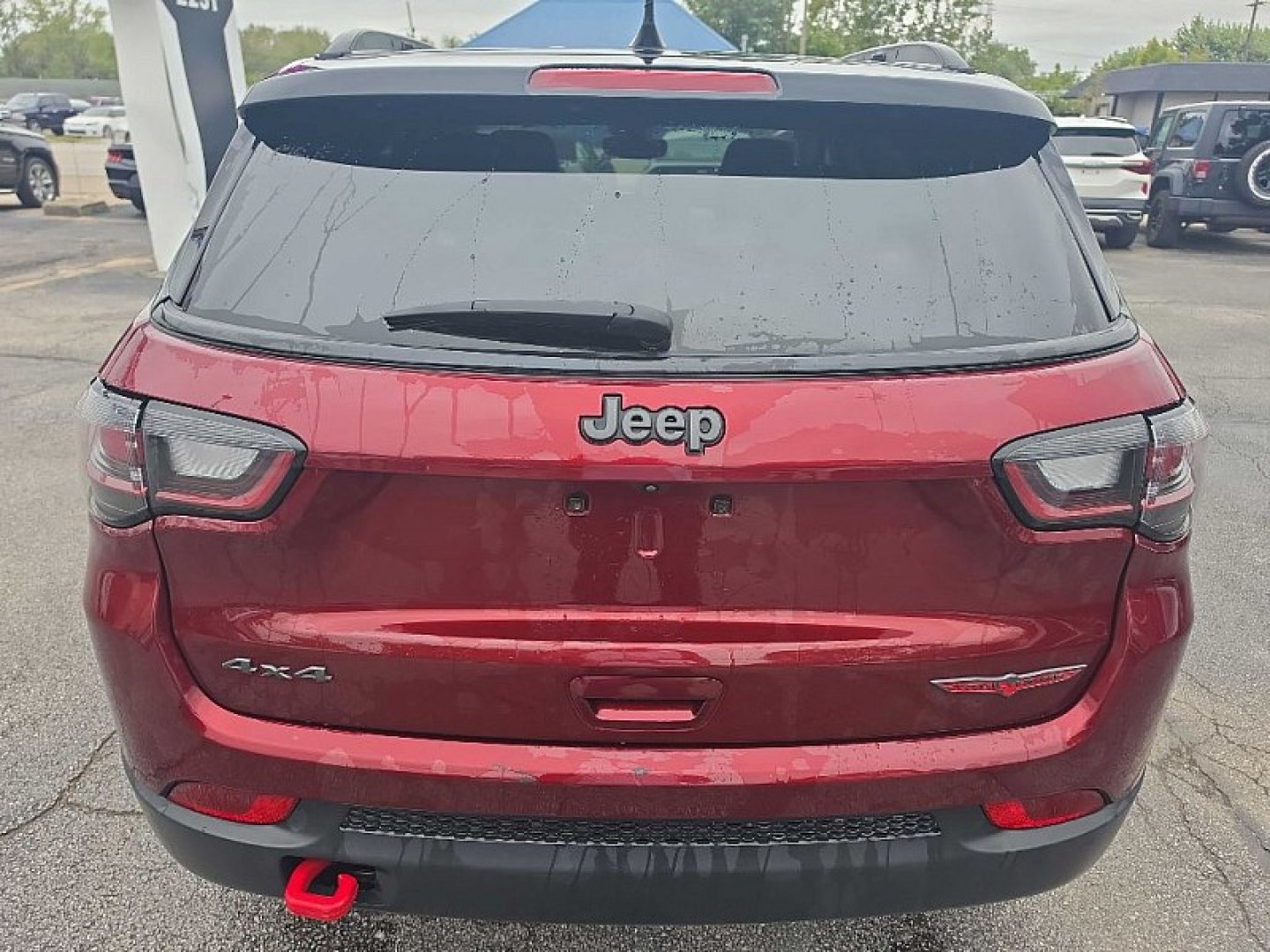 2022 RED /BLACK Jeep Compass Trailhawk 4WD (3C4NJDDB0NT) with an 2.4L L4 DOHC 16V engine, 9A transmission, located at 3304 Woodville Road, Northwood, OH, 43619, (419) 210-8019, 41.612694, -83.480743 - Your #1 Destination for Auto Loans and mdash;No Matter Your Credit!At our dealership, we believe everyone deserves the opportunity to drive their dream car and mdash;whether you have good credit, bad credit, or no credit at all. With a wide selection of hundreds of cars, trucks, and SUVs, you'll fin- Photo#3
