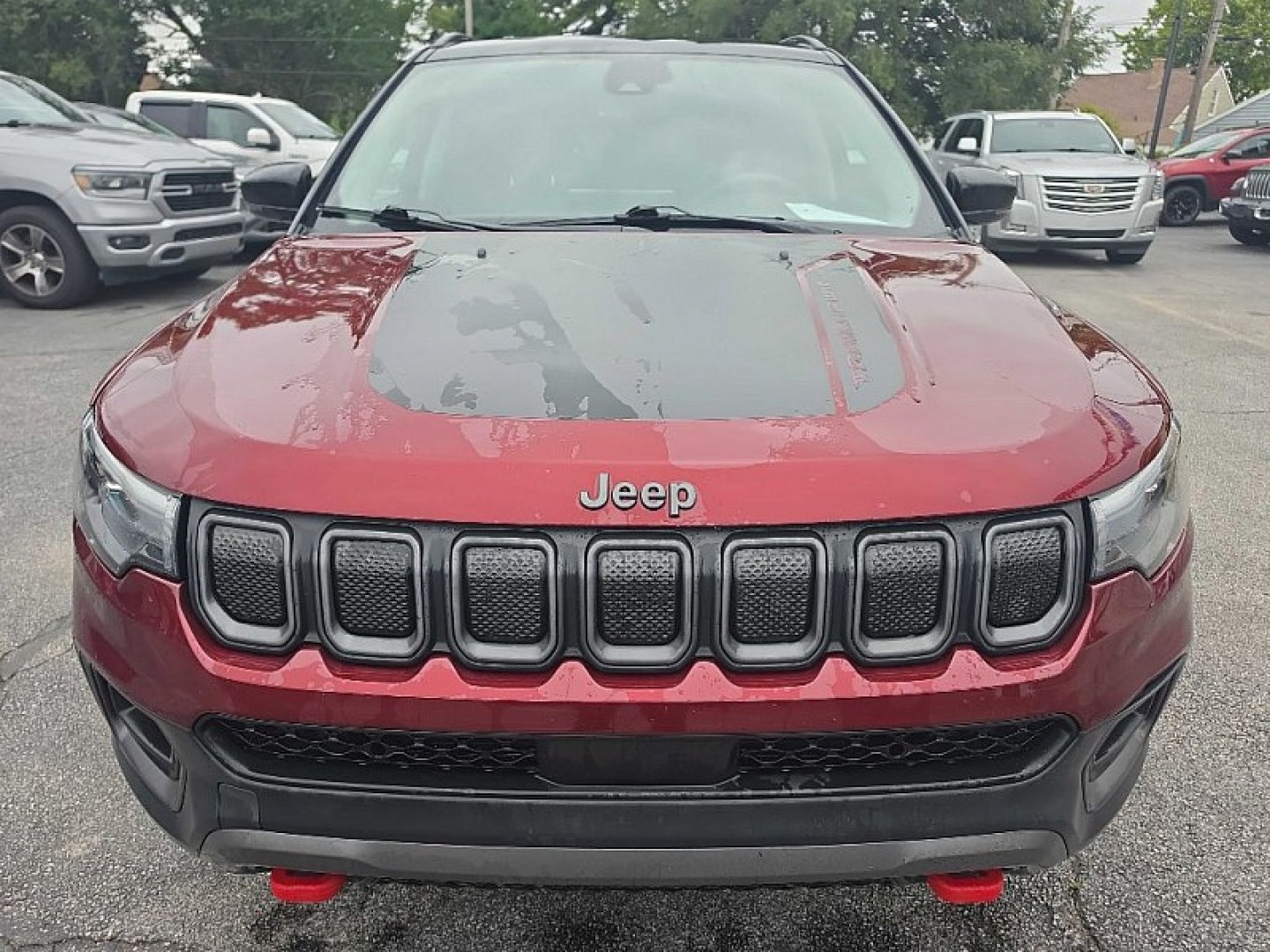 2022 RED /BLACK Jeep Compass Trailhawk 4WD (3C4NJDDB0NT) with an 2.4L L4 DOHC 16V engine, 9A transmission, located at 3304 Woodville Road, Northwood, OH, 43619, (419) 210-8019, 41.612694, -83.480743 - Your #1 Destination for Auto Loans and mdash;No Matter Your Credit!At our dealership, we believe everyone deserves the opportunity to drive their dream car and mdash;whether you have good credit, bad credit, or no credit at all. With a wide selection of hundreds of cars, trucks, and SUVs, you'll fin- Photo#7