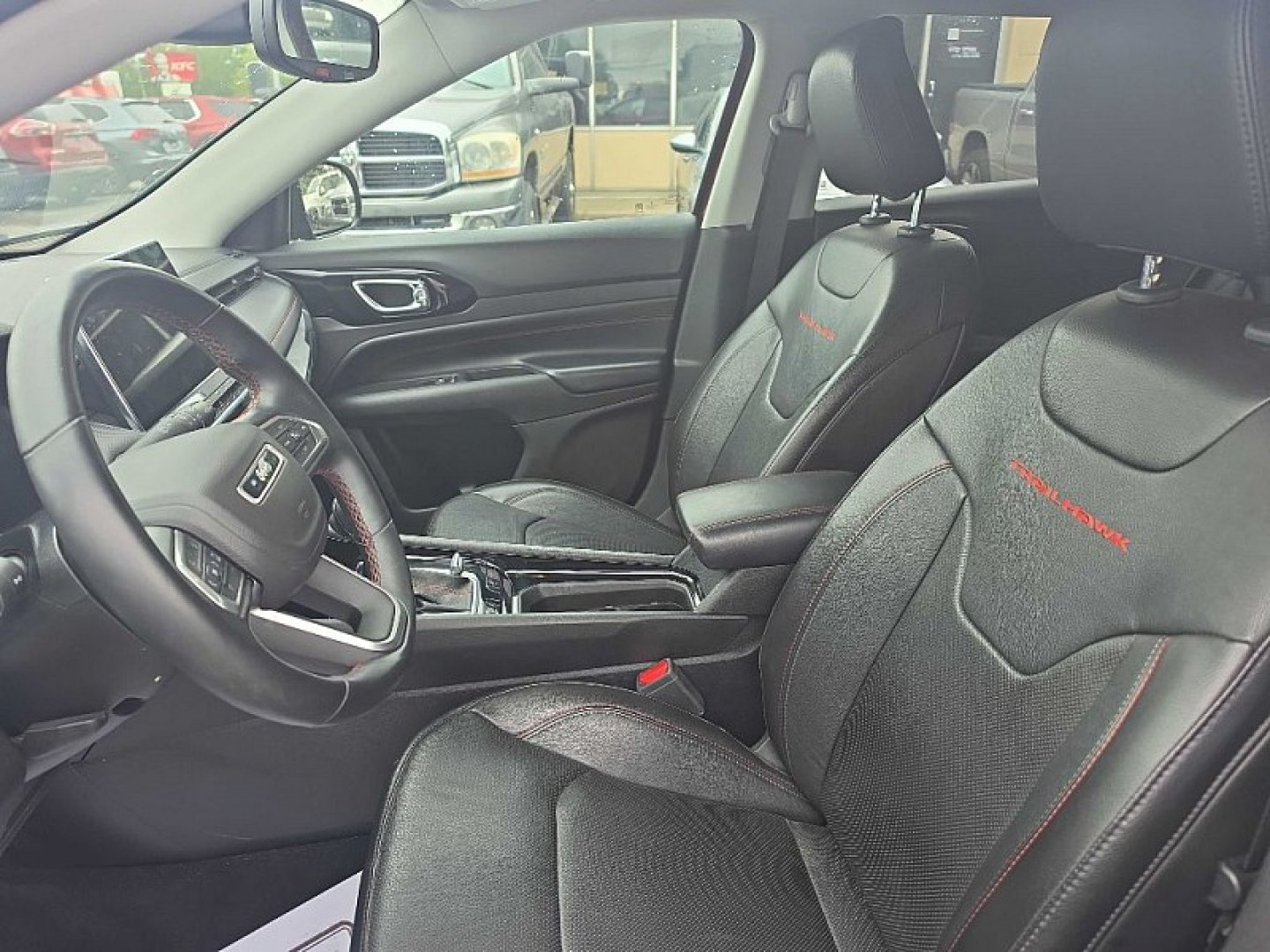 2022 RED /BLACK Jeep Compass Trailhawk 4WD (3C4NJDDB0NT) with an 2.4L L4 DOHC 16V engine, 9A transmission, located at 3304 Woodville Road, Northwood, OH, 43619, (419) 210-8019, 41.612694, -83.480743 - Your #1 Destination for Auto Loans and mdash;No Matter Your Credit!At our dealership, we believe everyone deserves the opportunity to drive their dream car and mdash;whether you have good credit, bad credit, or no credit at all. With a wide selection of hundreds of cars, trucks, and SUVs, you'll fin- Photo#9
