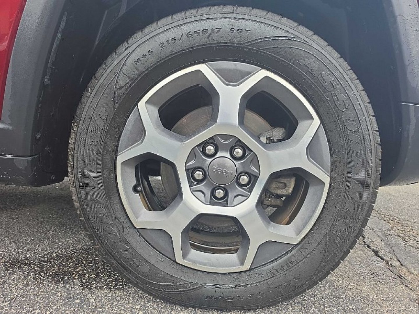 2022 RED /BLACK Jeep Compass Trailhawk 4WD (3C4NJDDB0NT) with an 2.4L L4 DOHC 16V engine, 9A transmission, located at 3304 Woodville Road, Northwood, OH, 43619, (419) 210-8019, 41.612694, -83.480743 - Your #1 Destination for Auto Loans and mdash;No Matter Your Credit!At our dealership, we believe everyone deserves the opportunity to drive their dream car and mdash;whether you have good credit, bad credit, or no credit at all. With a wide selection of hundreds of cars, trucks, and SUVs, you'll fin- Photo#19