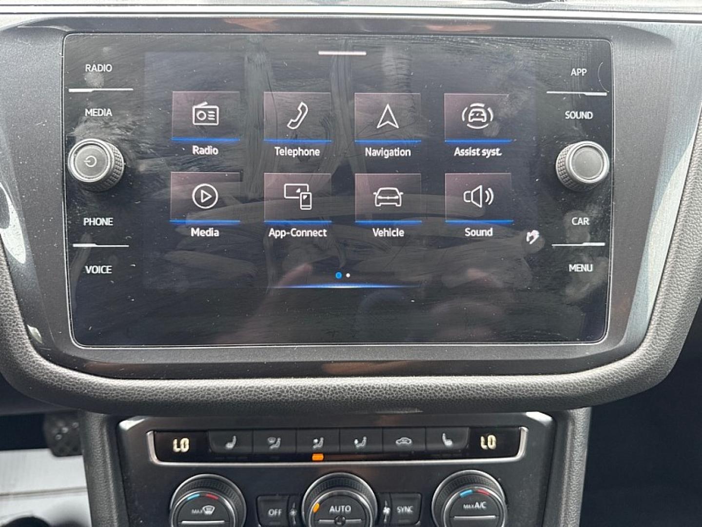 2021 SILVER /BLACK Volkswagen Tiguan SE 4Motion AWD (3VV2B7AX7MM) with an 2.0L L4 DOHC 16V TURBO engine, 8A transmission, located at 3304 Woodville Road, Northwood, OH, 43619, (419) 210-8019, 41.612694, -83.480743 - Your #1 Destination for Auto Loans and mdash;No Matter Your Credit!At our dealership, we believe everyone deserves the opportunity to drive their dream car and mdash;whether you have good credit, bad credit, or no credit at all. With a wide selection of hundreds of cars, trucks, and SUVs, you'll fin- Photo#9