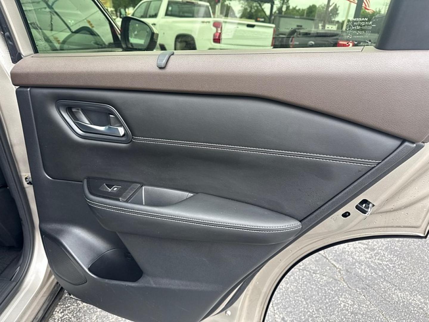 2023 TAN /BLACK Nissan Rogue SL AWD (JN8BT3CB1PW) with an 1.5L L3 DOHC 12V TURBO engine, CVT transmission, located at 3304 Woodville Road, Northwood, OH, 43619, (419) 210-8019, 41.612694, -83.480743 - Your #1 Destination for Auto Loans and mdash;No Matter Your Credit!At our dealership, we believe everyone deserves the opportunity to drive their dream car and mdash;whether you have good credit, bad credit, or no credit at all. With a wide selection of hundreds of cars, trucks, and SUVs, you'll fin- Photo#12