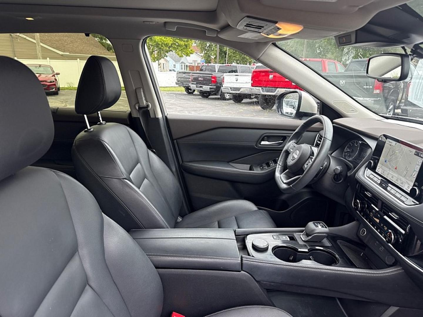 2023 TAN /BLACK Nissan Rogue SL AWD (JN8BT3CB1PW) with an 1.5L L3 DOHC 12V TURBO engine, CVT transmission, located at 3304 Woodville Road, Northwood, OH, 43619, (419) 210-8019, 41.612694, -83.480743 - Your #1 Destination for Auto Loans and mdash;No Matter Your Credit!At our dealership, we believe everyone deserves the opportunity to drive their dream car and mdash;whether you have good credit, bad credit, or no credit at all. With a wide selection of hundreds of cars, trucks, and SUVs, you'll fin- Photo#15