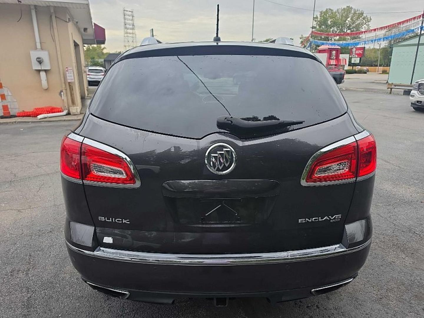 2013 GRAY /BLACK Buick Enclave Premium AWD (5GAKVDKD0DJ) with an 3.6L V6 DOHC 24V engine, 6-Speed Automatic Overdrive transmission, located at 3304 Woodville Road, Northwood, OH, 43619, (419) 210-8019, 41.612694, -83.480743- Photo#2