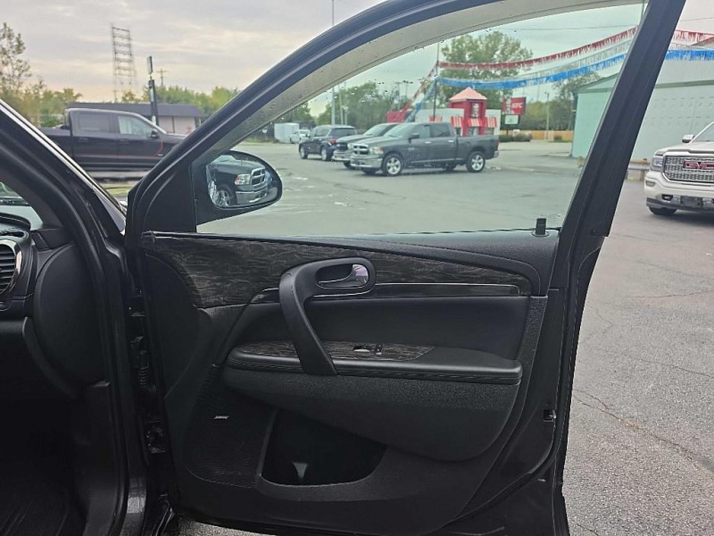 2013 GRAY /BLACK Buick Enclave Premium AWD (5GAKVDKD0DJ) with an 3.6L V6 DOHC 24V engine, 6-Speed Automatic Overdrive transmission, located at 3304 Woodville Road, Northwood, OH, 43619, (419) 210-8019, 41.612694, -83.480743- Photo#18