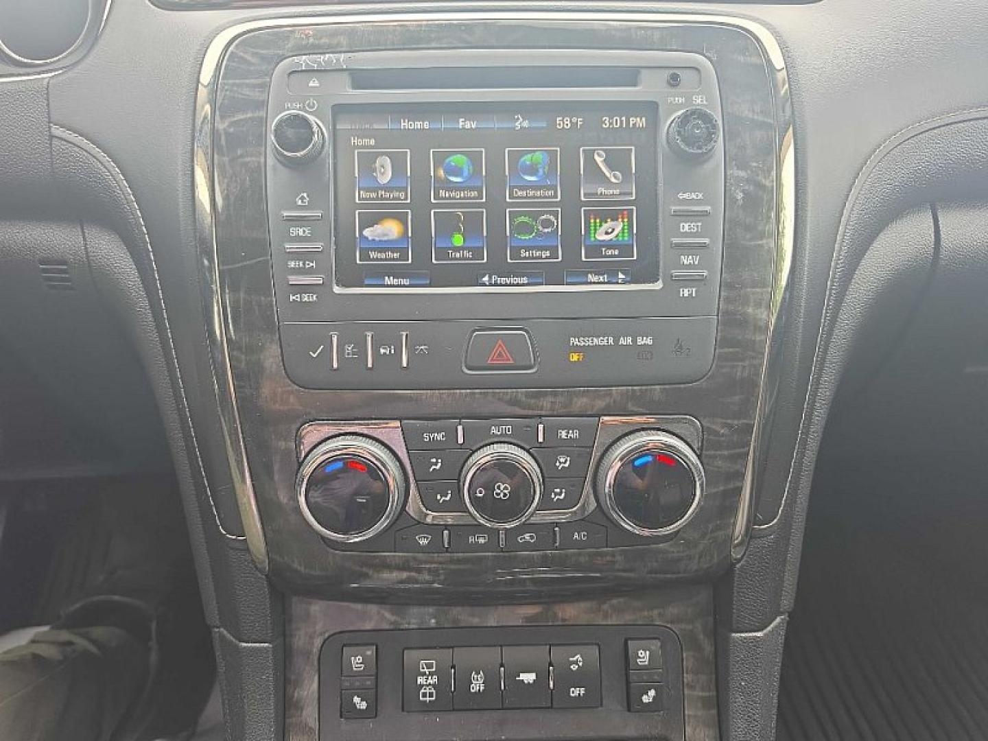 2013 GRAY /BLACK Buick Enclave Premium AWD (5GAKVDKD0DJ) with an 3.6L V6 DOHC 24V engine, 6-Speed Automatic Overdrive transmission, located at 3304 Woodville Road, Northwood, OH, 43619, (419) 210-8019, 41.612694, -83.480743- Photo#24