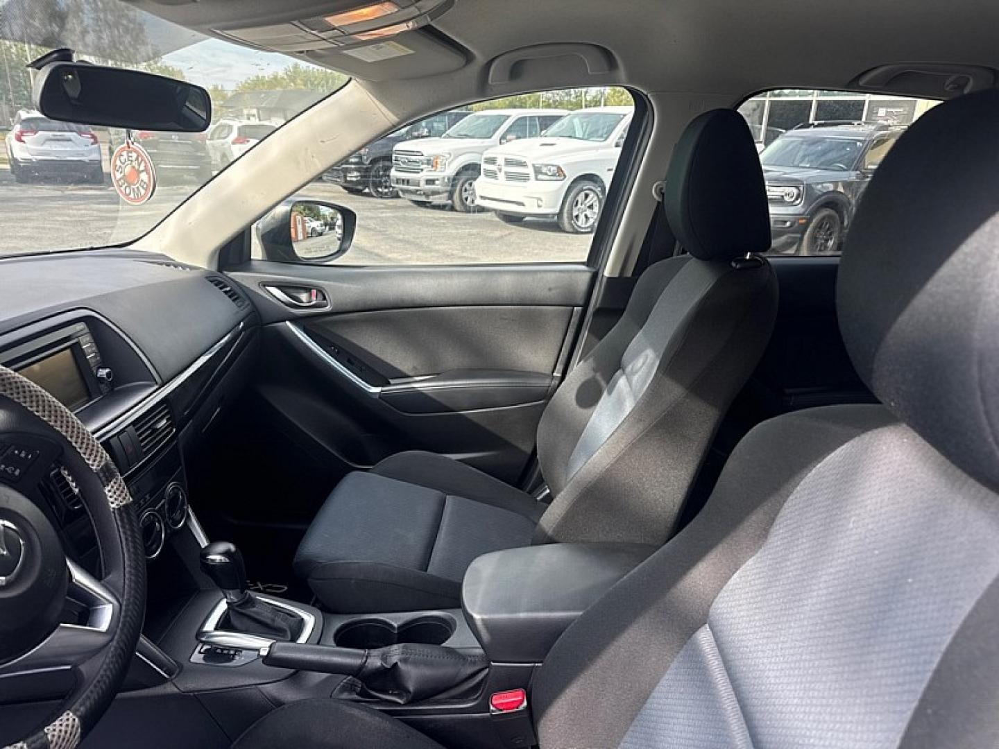 2015 BLACK /BLACK Mazda CX-5 Sport AWD (JM3KE4BE1F0) with an 2.5L L4 DOHC 16V engine, 6A transmission, located at 3304 Woodville Road, Northwood, OH, 43619, (419) 210-8019, 41.612694, -83.480743 - Your #1 Destination for Auto Loans and mdash;No Matter Your Credit!At our dealership, we believe everyone deserves the opportunity to drive their dream car and mdash;whether you have good credit, bad credit, or no credit at all. With a wide selection of hundreds of cars, trucks, and SUVs, you'll fin- Photo#9