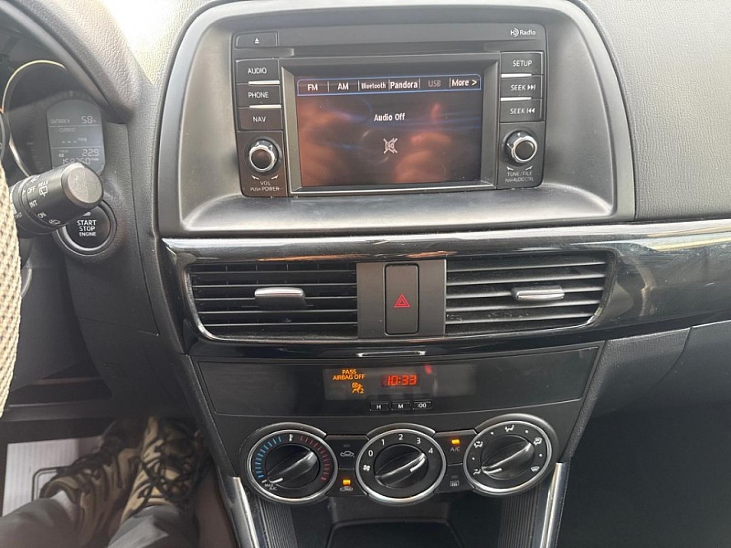2015 BLACK /BLACK Mazda CX-5 Sport AWD (JM3KE4BE1F0) with an 2.5L L4 DOHC 16V engine, 6A transmission, located at 3304 Woodville Road, Northwood, OH, 43619, (419) 210-8019, 41.612694, -83.480743 - Your #1 Destination for Auto Loans and mdash;No Matter Your Credit!At our dealership, we believe everyone deserves the opportunity to drive their dream car and mdash;whether you have good credit, bad credit, or no credit at all. With a wide selection of hundreds of cars, trucks, and SUVs, you'll fin- Photo#19