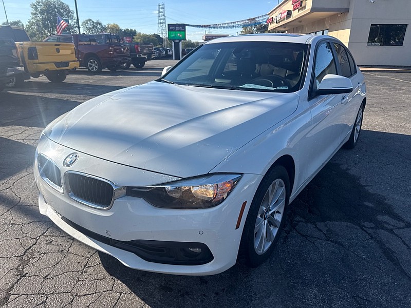 photo of 2017 BMW 3-Series 320i xDrive Sedan