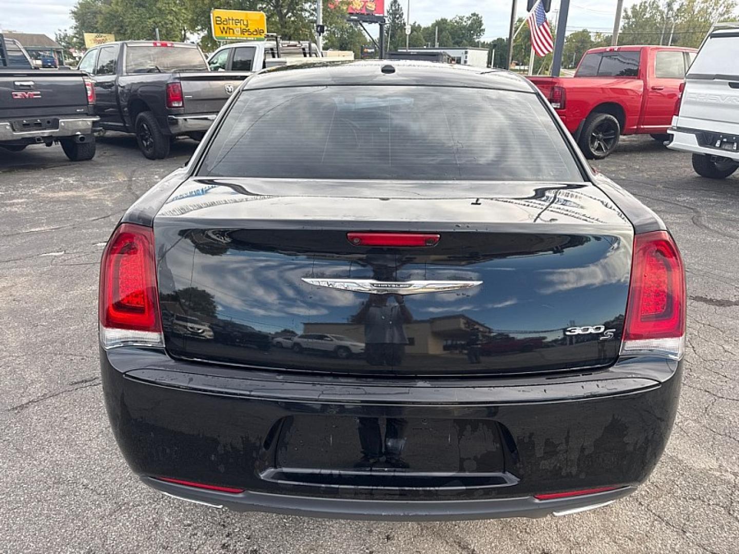 2016 BLACK /BLACK Chrysler 300 S V6 RWD (2C3CCABG2GH) with an 3.6L V6 DOHC 24V engine, 8A transmission, located at 3304 Woodville Road, Northwood, OH, 43619, (419) 210-8019, 41.612694, -83.480743 - Your #1 Destination for Auto Loans and mdash;No Matter Your Credit!At our dealership, we believe everyone deserves the opportunity to drive their dream car and mdash;whether you have good credit, bad credit, or no credit at all. With a wide selection of hundreds of cars, trucks, and SUVs, you'll fin- Photo#3