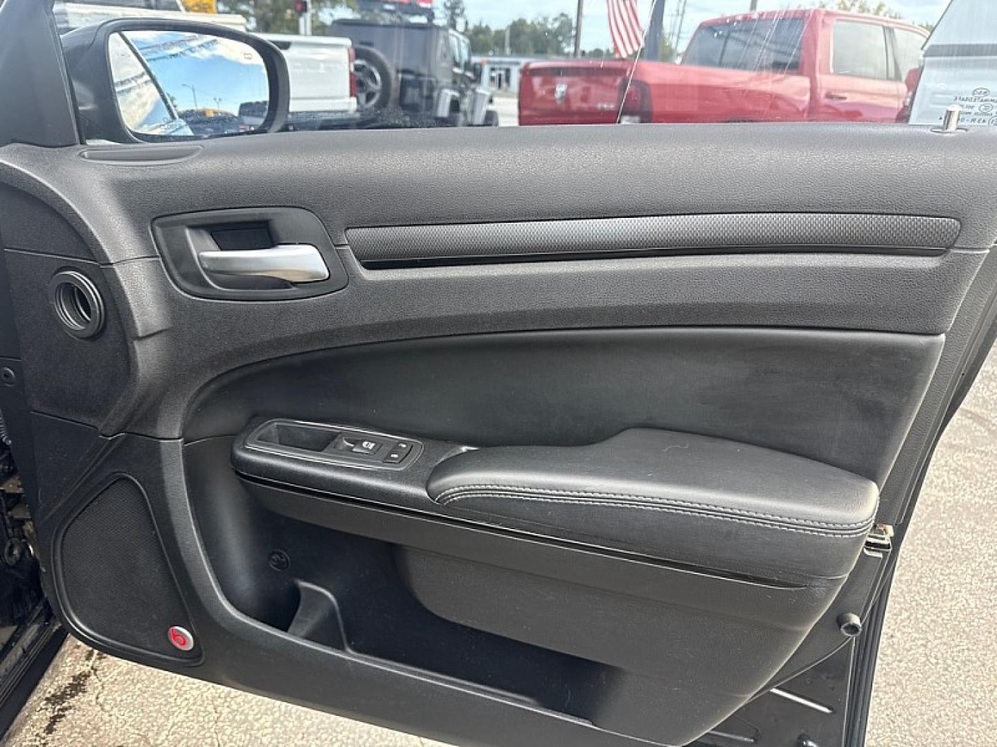 2016 BLACK /BLACK Chrysler 300 S V6 RWD (2C3CCABG2GH) with an 3.6L V6 DOHC 24V engine, 8A transmission, located at 3304 Woodville Road, Northwood, OH, 43619, (419) 210-8019, 41.612694, -83.480743 - Your #1 Destination for Auto Loans and mdash;No Matter Your Credit!At our dealership, we believe everyone deserves the opportunity to drive their dream car and mdash;whether you have good credit, bad credit, or no credit at all. With a wide selection of hundreds of cars, trucks, and SUVs, you'll fin- Photo#15