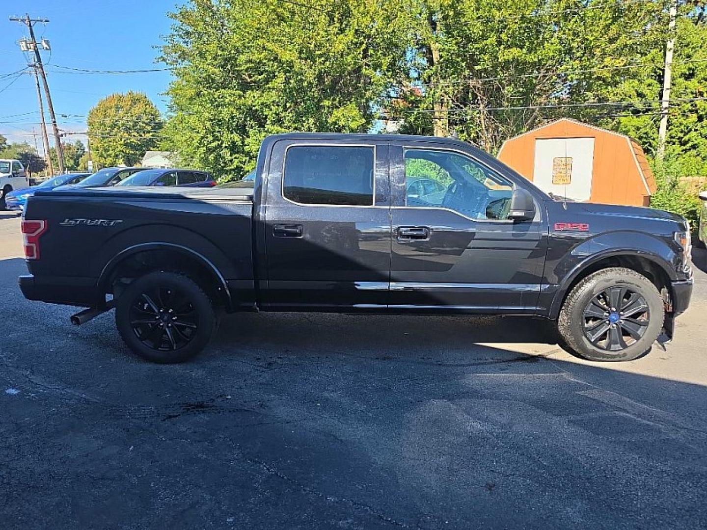 2019 BLACK /BLACK Ford F-150 Lariat SuperCrew 5.5-ft. Bed 2WD (1FTEW1CP1KF) with an 2.7L V6 DOHC 24V engine, 6A transmission, located at 3304 Woodville Road, Northwood, OH, 43619, (419) 210-8019, 41.612694, -83.480743 - Your #1 Destination for Auto Loans and mdash;No Matter Your Credit!At our dealership, we believe everyone deserves the opportunity to drive their dream car and mdash;whether you have good credit, bad credit, or no credit at all. With a wide selection of hundreds of cars, trucks, and SUVs, you'll fin- Photo#5
