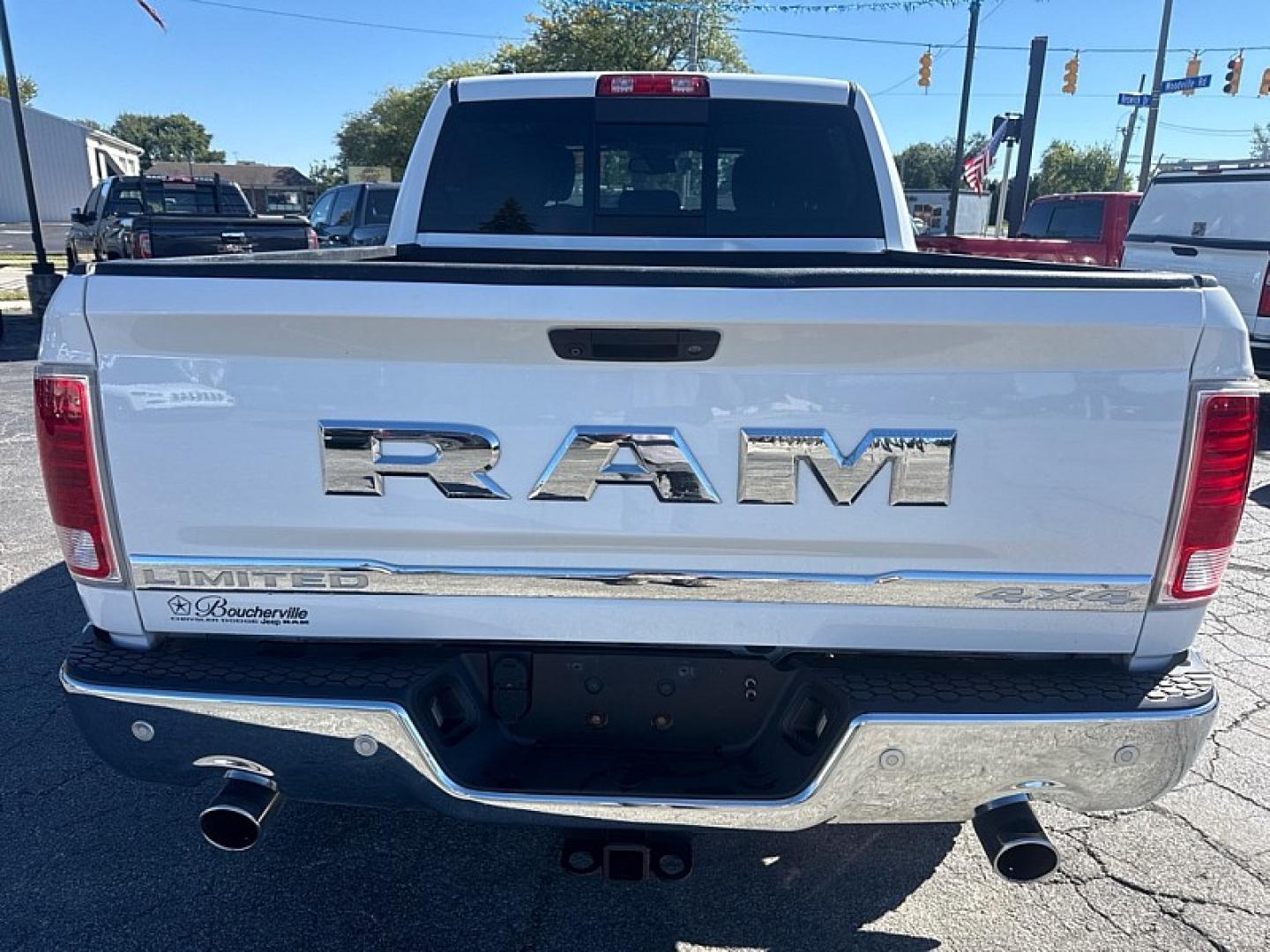 2016 WHITE /BLACK RAM 1500 Longhorn Crew Cab SWB 4WD (1C6RR7PT4GS) with an 5.7L V8 OHV 16V engine, 6A transmission, located at 3304 Woodville Road, Northwood, OH, 43619, (419) 210-8019, 41.612694, -83.480743 - Your #1 Destination for Auto Loans and mdash;No Matter Your Credit!At our dealership, we believe everyone deserves the opportunity to drive their dream car and mdash;whether you have good credit, bad credit, or no credit at all. With a wide selection of hundreds of cars, trucks, and SUVs, you'll fin- Photo#3