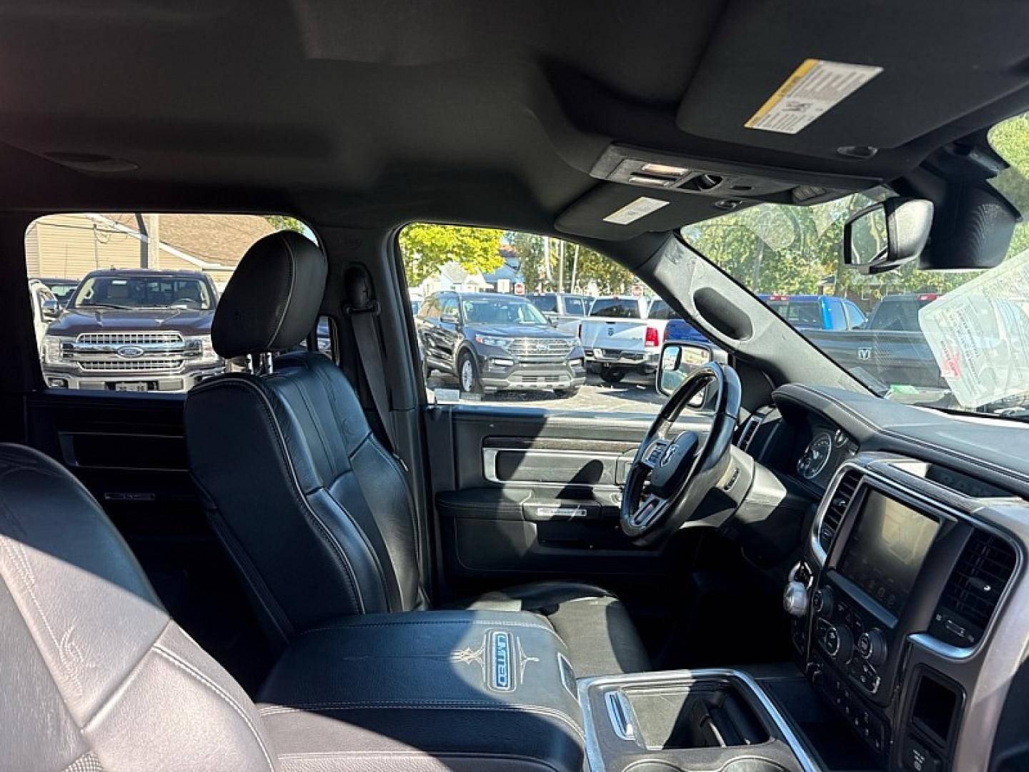 2016 WHITE /BLACK RAM 1500 Longhorn Crew Cab SWB 4WD (1C6RR7PT4GS) with an 5.7L V8 OHV 16V engine, 6A transmission, located at 3304 Woodville Road, Northwood, OH, 43619, (419) 210-8019, 41.612694, -83.480743 - Your #1 Destination for Auto Loans and mdash;No Matter Your Credit!At our dealership, we believe everyone deserves the opportunity to drive their dream car and mdash;whether you have good credit, bad credit, or no credit at all. With a wide selection of hundreds of cars, trucks, and SUVs, you'll fin- Photo#15