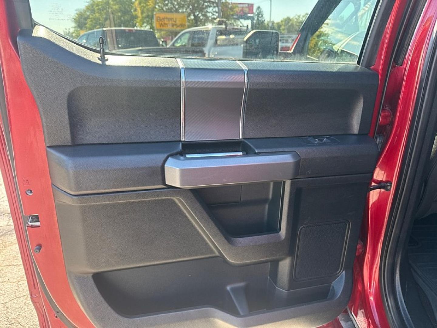 2019 RED /BLACK Ford F-150 XLT SuperCrew 6.5-ft. Bed 4WD (1FTEW1E41KF) with an 3.5L V6 TURBO engine, 6A transmission, located at 3304 Woodville Road, Northwood, OH, 43619, (419) 210-8019, 41.612694, -83.480743- Photo#10
