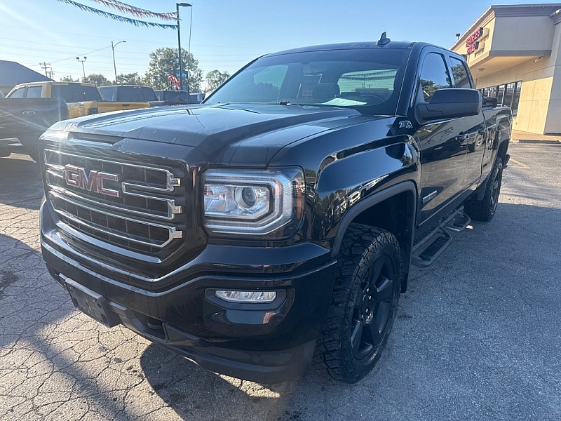 photo of 2018 GMC Sierra 1500 SLE Double Cab 4WD