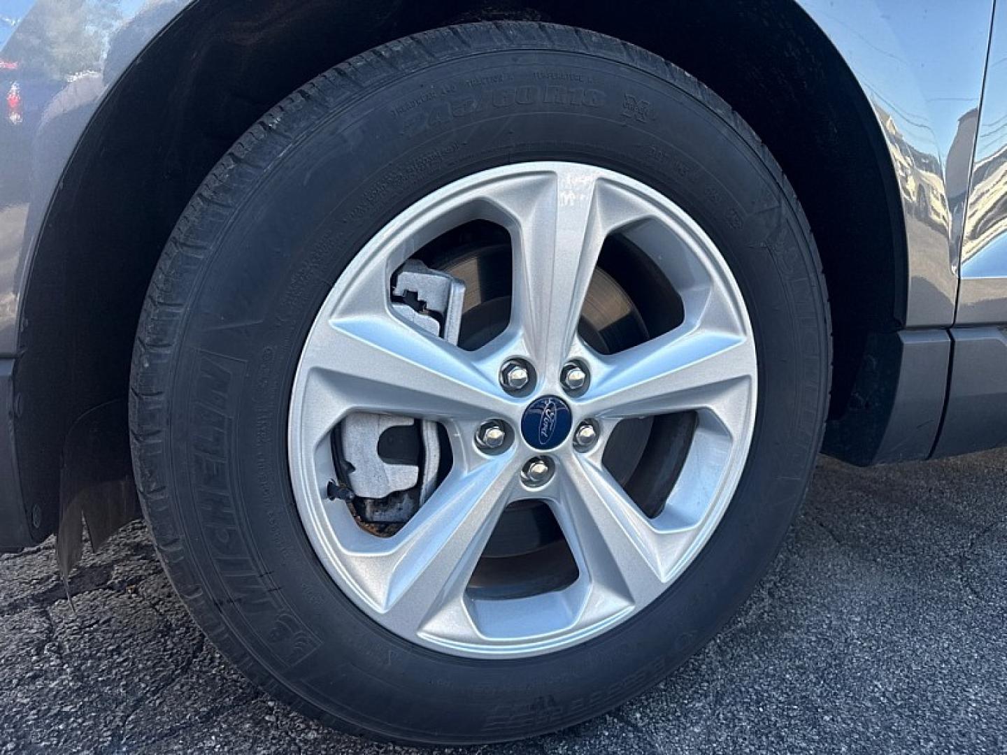 2022 GRAY /BLACK Ford Edge SE AWD (2FMPK4G92NB) with an 2.0L L4 DOHC 16V engine, 6A transmission, located at 3304 Woodville Road, Northwood, OH, 43619, (419) 210-8019, 41.612694, -83.480743 - Your #1 Destination for Auto Loans and mdash;No Matter Your Credit!At our dealership, we believe everyone deserves the opportunity to drive their dream car and mdash;whether you have good credit, bad credit, or no credit at all. With a wide selection of hundreds of cars, trucks, and SUVs, you'll fin- Photo#8