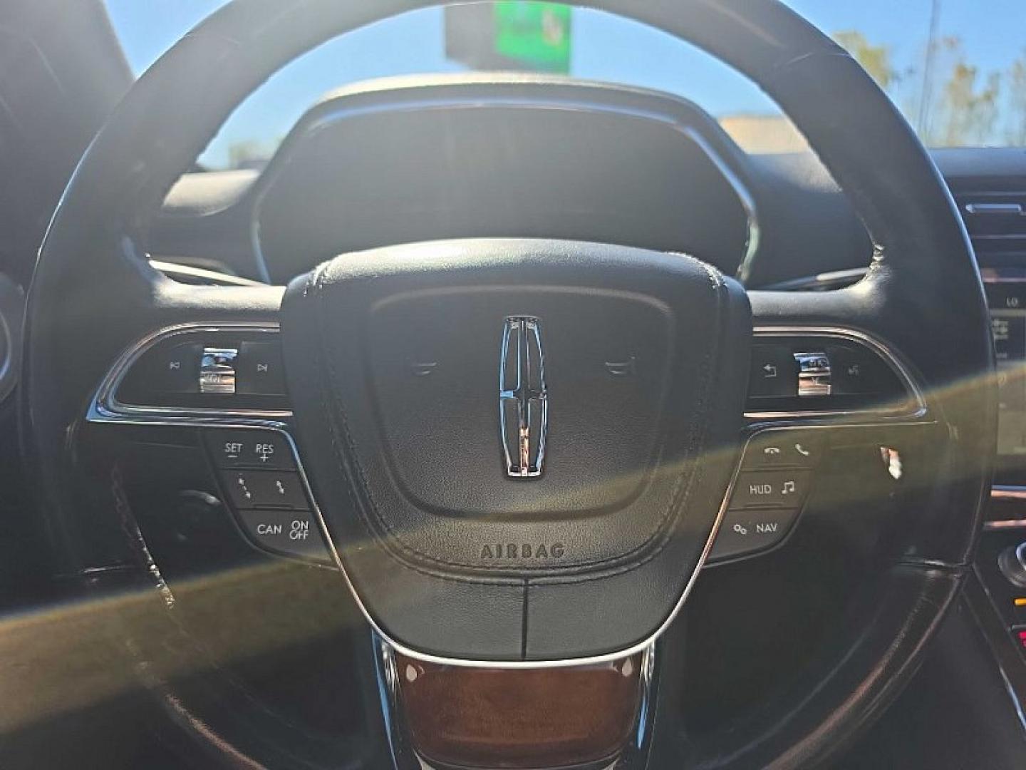 2018 BLACK /BLACK Lincoln Continental Reserve AWD (1LN6L9NC0J5) with an 3.0L V6 DOHC 24V engine, 6A transmission, located at 3304 Woodville Road, Northwood, OH, 43619, (419) 210-8019, 41.612694, -83.480743 - Your #1 Destination for Auto Loans and mdash;No Matter Your Credit!At our dealership, we believe everyone deserves the opportunity to drive their dream car and mdash;whether you have good credit, bad credit, or no credit at all. With a wide selection of hundreds of cars, trucks, and SUVs, you'll fin- Photo#37