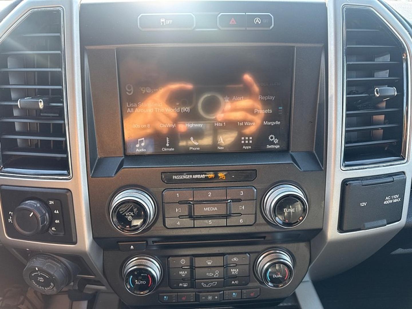 2018 RED /BLACK Ford F-150 XLT SuperCrew 5.5-ft. Bed 4WD (1FTFW1EG3JK) with an 3.5 V6 engine, 6A transmission, located at 3304 Woodville Road, Northwood, OH, 43619, (419) 210-8019, 41.612694, -83.480743 - Your #1 Destination for Auto Loans and mdash;No Matter Your Credit!At our dealership, we believe everyone deserves the opportunity to drive their dream car and mdash;whether you have good credit, bad credit, or no credit at all. With a wide selection of hundreds of cars, trucks, and SUVs, you'll fin- Photo#19