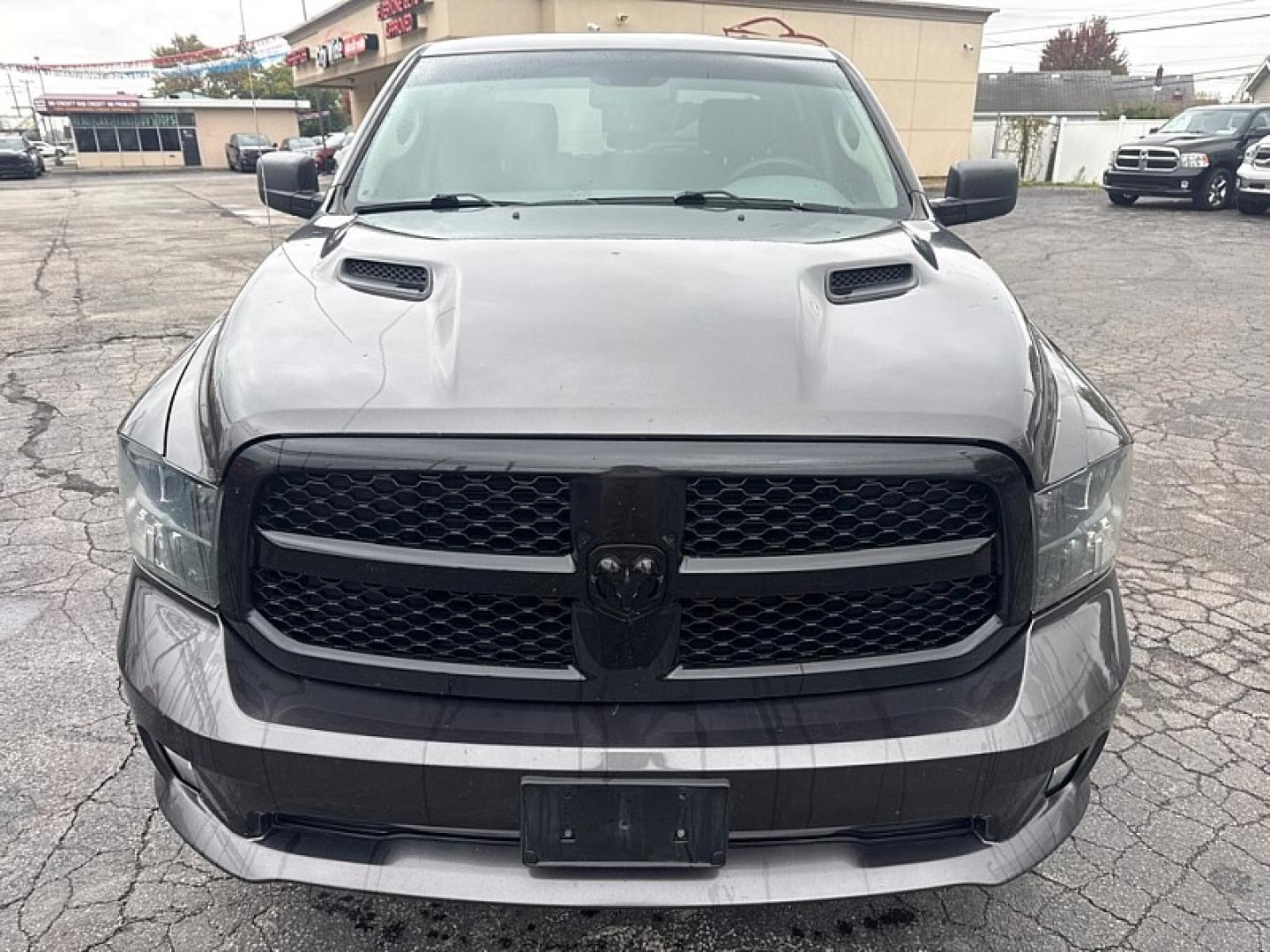 2019 GRAY /BLACK Ram 1500 Tradesman Crew Cab SWB 4WD (1C6RR7KT6KS) with an 5.7L V8 OHV 16V engine, 8A transmission, located at 3304 Woodville Road, Northwood, OH, 43619, (419) 210-8019, 41.612694, -83.480743 - Your #1 Destination for Auto Loans and mdash;No Matter Your Credit!At our dealership, we believe everyone deserves the opportunity to drive their dream car and mdash;whether you have good credit, bad credit, or no credit at all. With a wide selection of hundreds of cars, trucks, and SUVs, you'll fin- Photo#7
