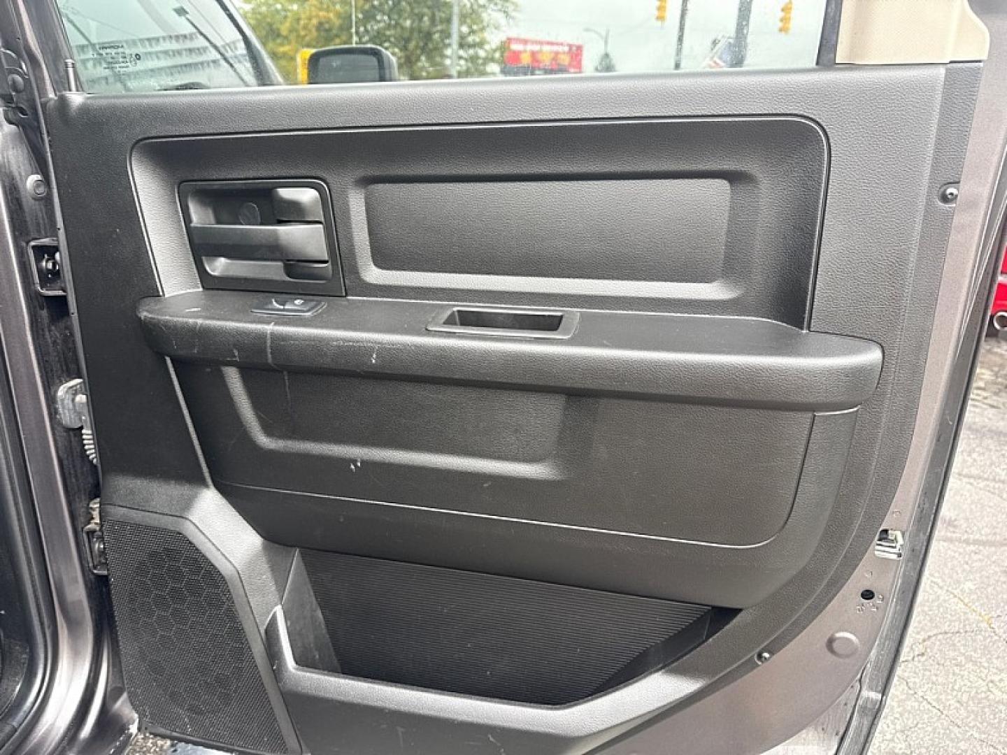 2019 GRAY /BLACK Ram 1500 Tradesman Crew Cab SWB 4WD (1C6RR7KT6KS) with an 5.7L V8 OHV 16V engine, 8A transmission, located at 3304 Woodville Road, Northwood, OH, 43619, (419) 210-8019, 41.612694, -83.480743 - Your #1 Destination for Auto Loans and mdash;No Matter Your Credit!At our dealership, we believe everyone deserves the opportunity to drive their dream car and mdash;whether you have good credit, bad credit, or no credit at all. With a wide selection of hundreds of cars, trucks, and SUVs, you'll fin- Photo#12