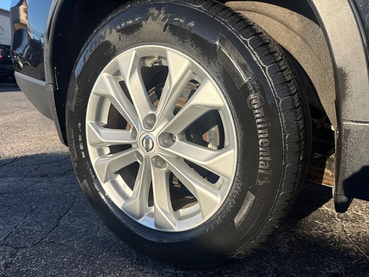 2015 BLACK /BLACK Nissan Rogue S 2WD (5N1AT2MT1FC) with an 2.5L L4 DOHC 16V engine, Continuously Variable Transmission transmission, located at 3304 Woodville Road, Northwood, OH, 43619, (419) 210-8019, 41.612694, -83.480743 - Your #1 Destination for Auto Loans and mdash;No Matter Your Credit!At our dealership, we believe everyone deserves the opportunity to drive their dream car and mdash;whether you have good credit, bad credit, or no credit at all. With a wide selection of hundreds of cars, trucks, and SUVs, you'll fin- Photo#9