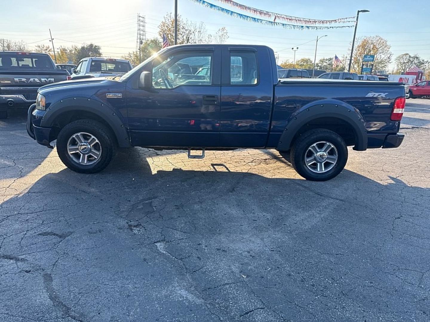 2008 BLUE /TAN Ford F-150 FX4 SuperCab (1FTRX14W48F) with an 4.6L V8 SOHC 16V engine, 4A OD transmission, located at 3304 Woodville Road, Northwood, OH, 43619, (419) 210-8019, 41.612694, -83.480743 - Your #1 Destination for Auto Loans and mdash;No Matter Your Credit!At our dealership, we believe everyone deserves the opportunity to drive their dream car and mdash;whether you have good credit, bad credit, or no credit at all. With a wide selection of hundreds of cars, trucks, and SUVs, you'll fin- Photo#1