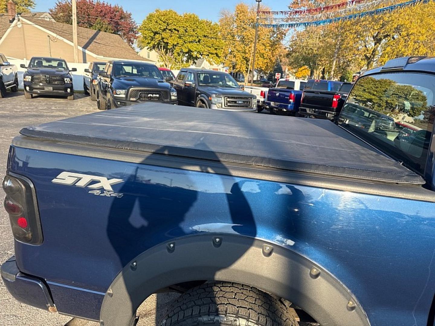 2008 BLUE /TAN Ford F-150 FX4 SuperCab (1FTRX14W48F) with an 4.6L V8 SOHC 16V engine, 4A OD transmission, located at 3304 Woodville Road, Northwood, OH, 43619, (419) 210-8019, 41.612694, -83.480743 - Your #1 Destination for Auto Loans and mdash;No Matter Your Credit!At our dealership, we believe everyone deserves the opportunity to drive their dream car and mdash;whether you have good credit, bad credit, or no credit at all. With a wide selection of hundreds of cars, trucks, and SUVs, you'll fin- Photo#17