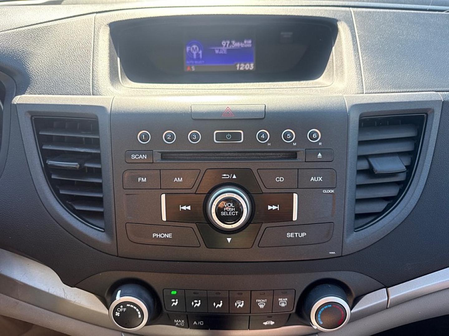2017 RED /BLACK Nissan Murano Platinum AWD (5N1AZ2MH6HN) with an 3.5L V6 DOHC 24V engine, CVT transmission, located at 3304 Woodville Road, Northwood, OH, 43619, (419) 210-8019, 41.612694, -83.480743 - Your #1 Destination for Auto Loans and mdash;No Matter Your Credit!At our dealership, we believe everyone deserves the opportunity to drive their dream car and mdash;whether you have good credit, bad credit, or no credit at all. With a wide selection of hundreds of cars, trucks, and SUVs, you'll fin- Photo#19