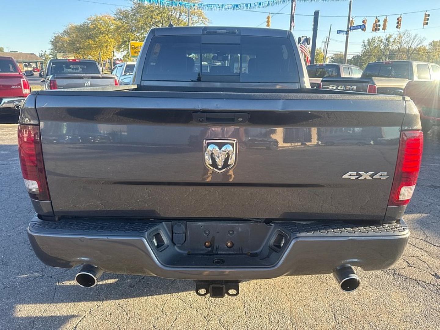 2018 GRAY /BLACK Ram 1500 Sport Crew Cab SWB 4WD (1C6RR7MTXJS) with an 5.7L V8 OHV 16V engine, 8A transmission, located at 3304 Woodville Road, Northwood, OH, 43619, (419) 210-8019, 41.612694, -83.480743 - Your #1 Destination for Auto Loans and mdash;No Matter Your Credit!At our dealership, we believe everyone deserves the opportunity to drive their dream car and mdash;whether you have good credit, bad credit, or no credit at all. With a wide selection of hundreds of cars, trucks, and SUVs, you'll fin- Photo#3