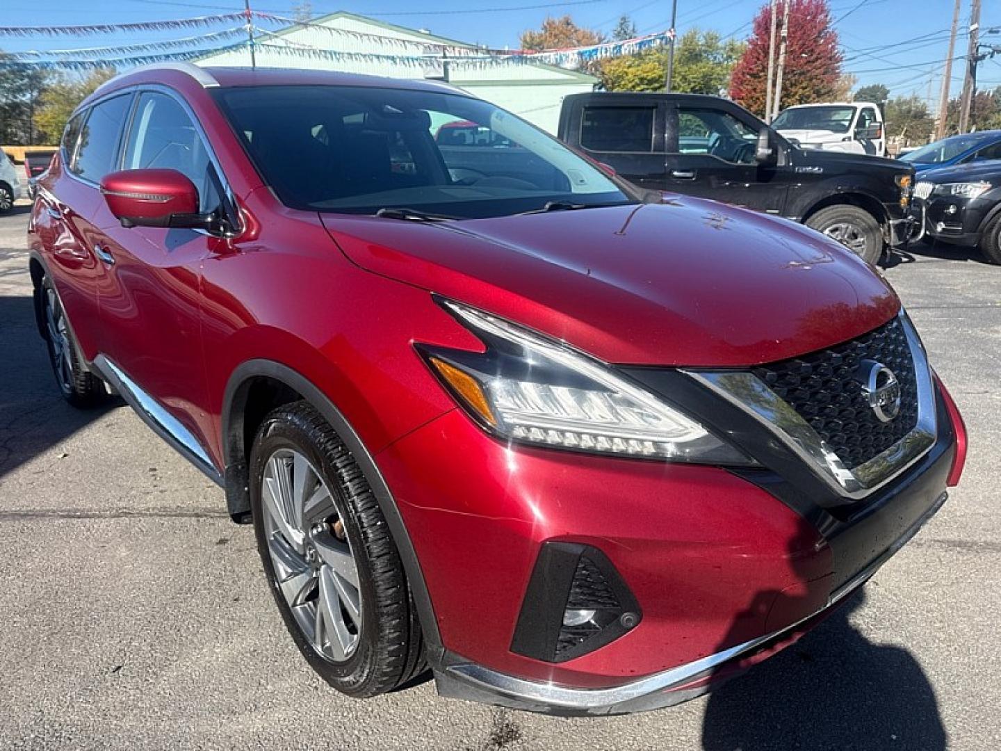 2021 RED /BLACK Nissan Murano SL AWD (5N1AZ2CS9MC) with an 3.5L V6 DOHC 24V engine, CVT transmission, located at 3304 Woodville Road, Northwood, OH, 43619, (419) 210-8019, 41.612694, -83.480743 - Your #1 Destination for Auto Loans and mdash;No Matter Your Credit!At our dealership, we believe everyone deserves the opportunity to drive their dream car and mdash;whether you have good credit, bad credit, or no credit at all. With a wide selection of hundreds of cars, trucks, and SUVs, you'll fin- Photo#0