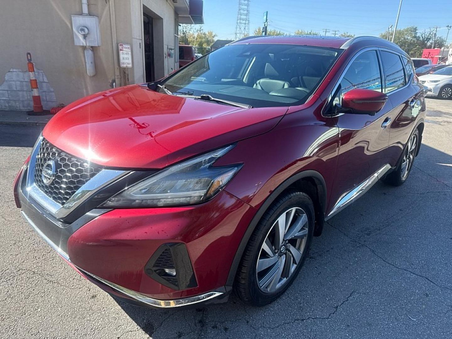 2021 RED /BLACK Nissan Murano SL AWD (5N1AZ2CS9MC) with an 3.5L V6 DOHC 24V engine, CVT transmission, located at 3304 Woodville Road, Northwood, OH, 43619, (419) 210-8019, 41.612694, -83.480743 - Your #1 Destination for Auto Loans and mdash;No Matter Your Credit!At our dealership, we believe everyone deserves the opportunity to drive their dream car and mdash;whether you have good credit, bad credit, or no credit at all. With a wide selection of hundreds of cars, trucks, and SUVs, you'll fin- Photo#2