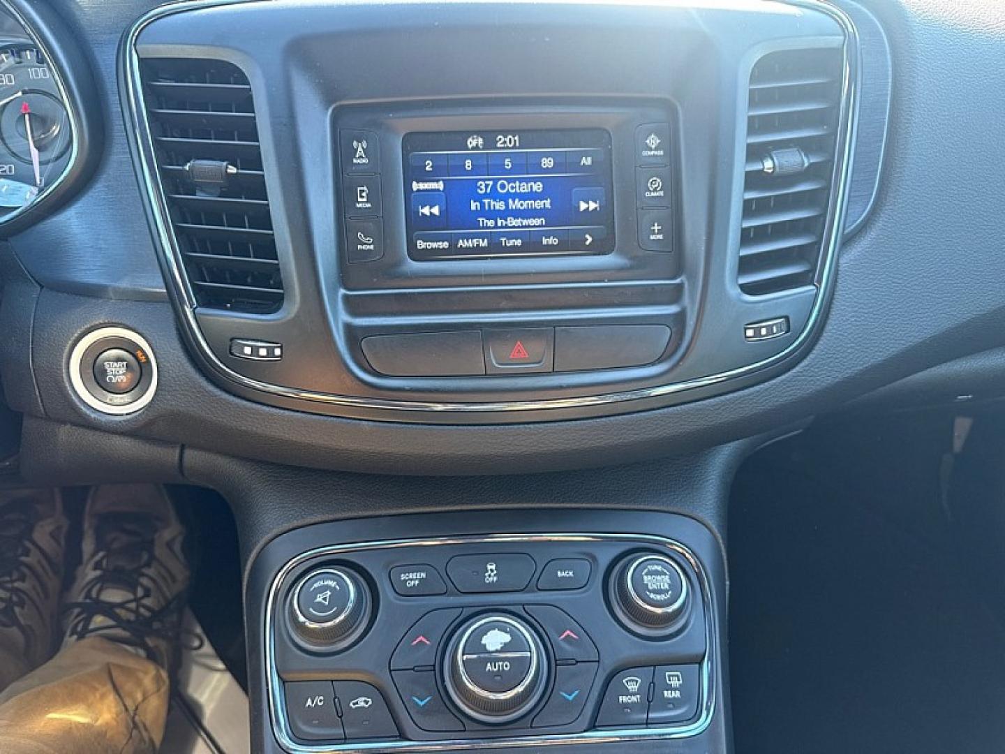 2016 WHITE /BLACK Chrysler 200 S (1C3CCCBG4GN) with an 3.6L V6 DOHC 24V FFV engine, 9A transmission, located at 3304 Woodville Road, Northwood, OH, 43619, (419) 210-8019, 41.612694, -83.480743 - Your #1 Destination for Auto Loans and mdash;No Matter Your Credit!At our dealership, we believe everyone deserves the opportunity to drive their dream car and mdash;whether you have good credit, bad credit, or no credit at all. With a wide selection of hundreds of cars, trucks, and SUVs, you'll fin- Photo#19