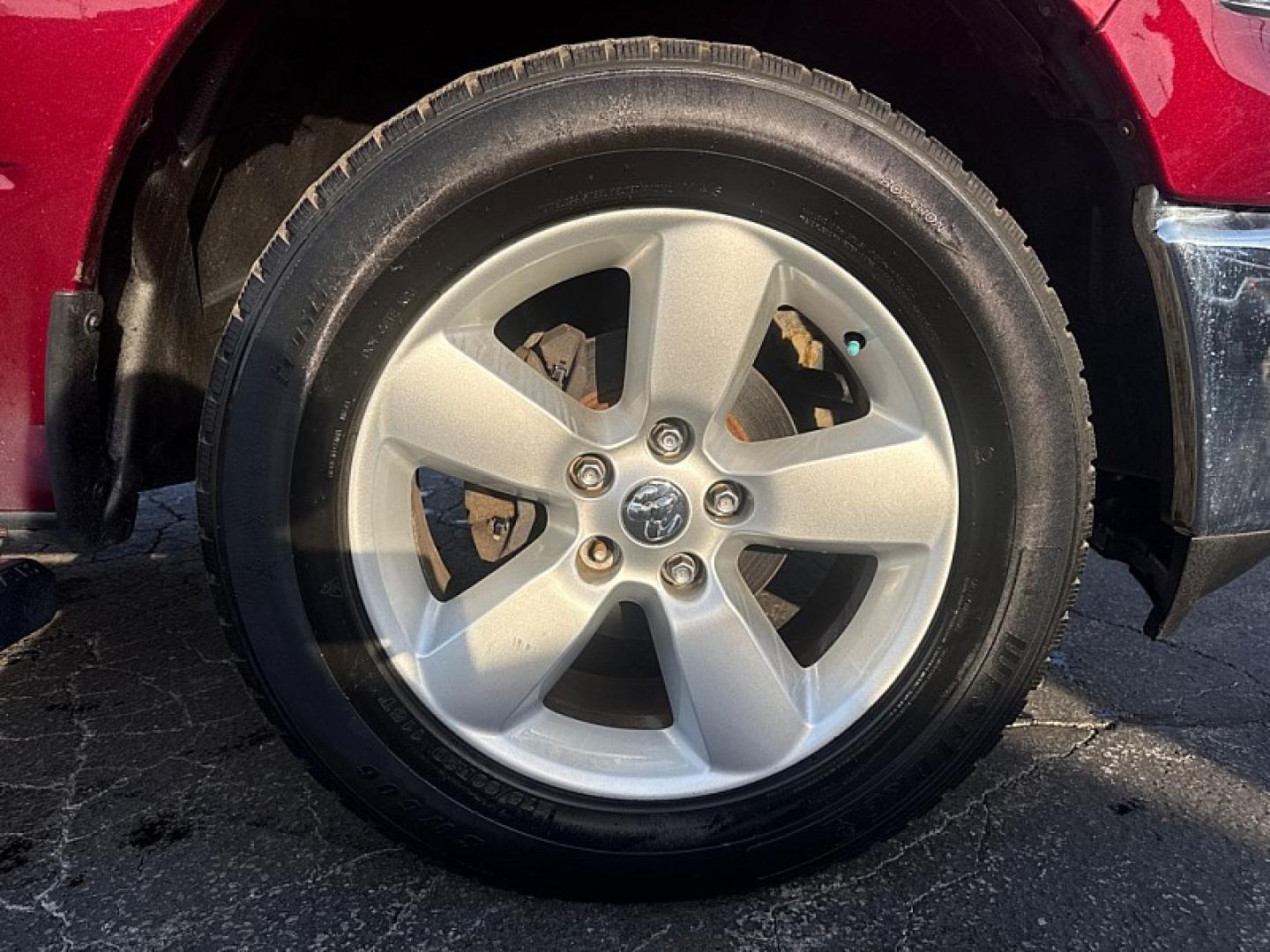 2017 MAROON /GRAY Ram 1500 SLT Crew Cab SWB 4WD (1C6RR7LT8HS) with an 5.7L V8 OHV 16V engine, 8A transmission, located at 3304 Woodville Road, Northwood, OH, 43619, (419) 210-8019, 41.612694, -83.480743 - Your #1 Destination for Auto Loans and mdash;No Matter Your Credit!At our dealership, we believe everyone deserves the opportunity to drive their dream car and mdash;whether you have good credit, bad credit, or no credit at all. With a wide selection of hundreds of cars, trucks, and SUVs, you'll fin- Photo#16